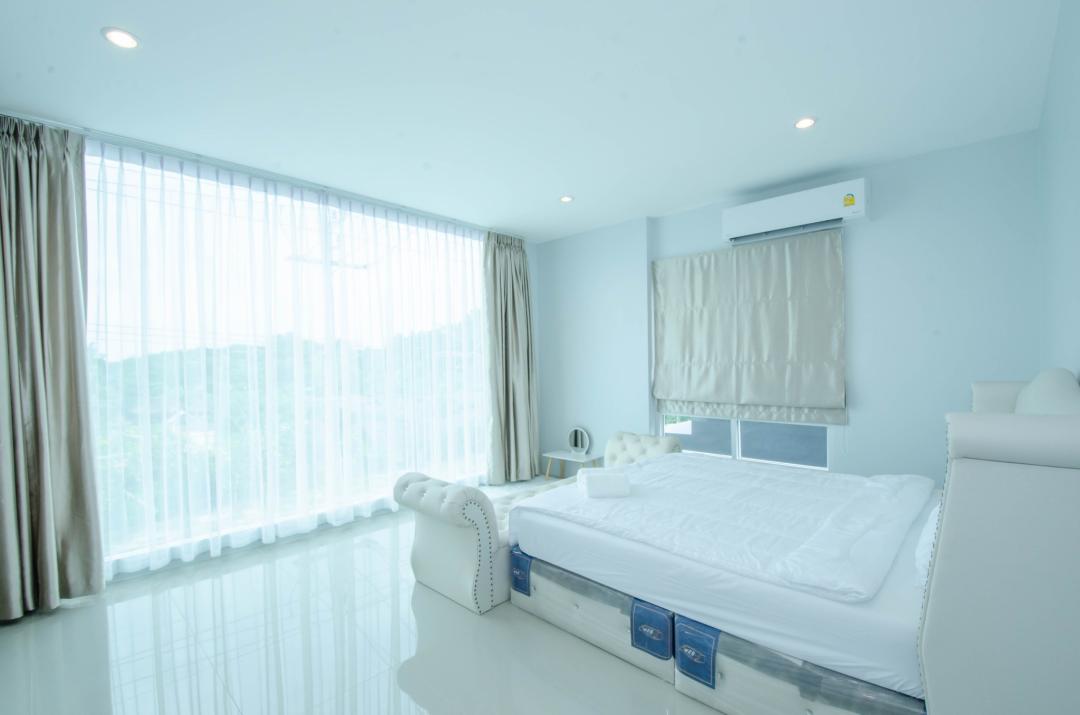 Villa Bedroom 2