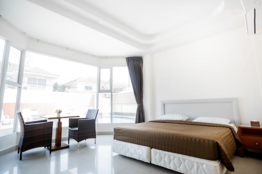 Villa Bedroom 6
