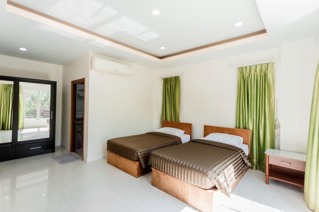 Villa Bedroom 4