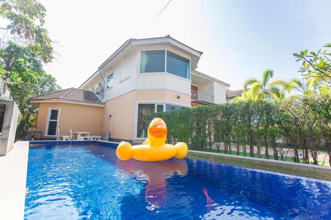 Ty Holiday #226 - Pool Area View