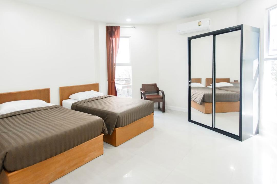 Villa Bedroom 8