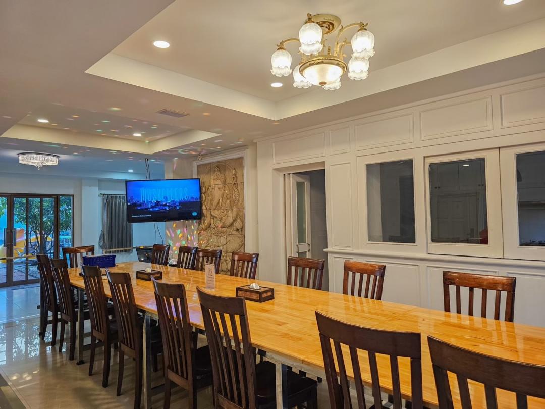 Ty Holiday #227 - Cover Photo