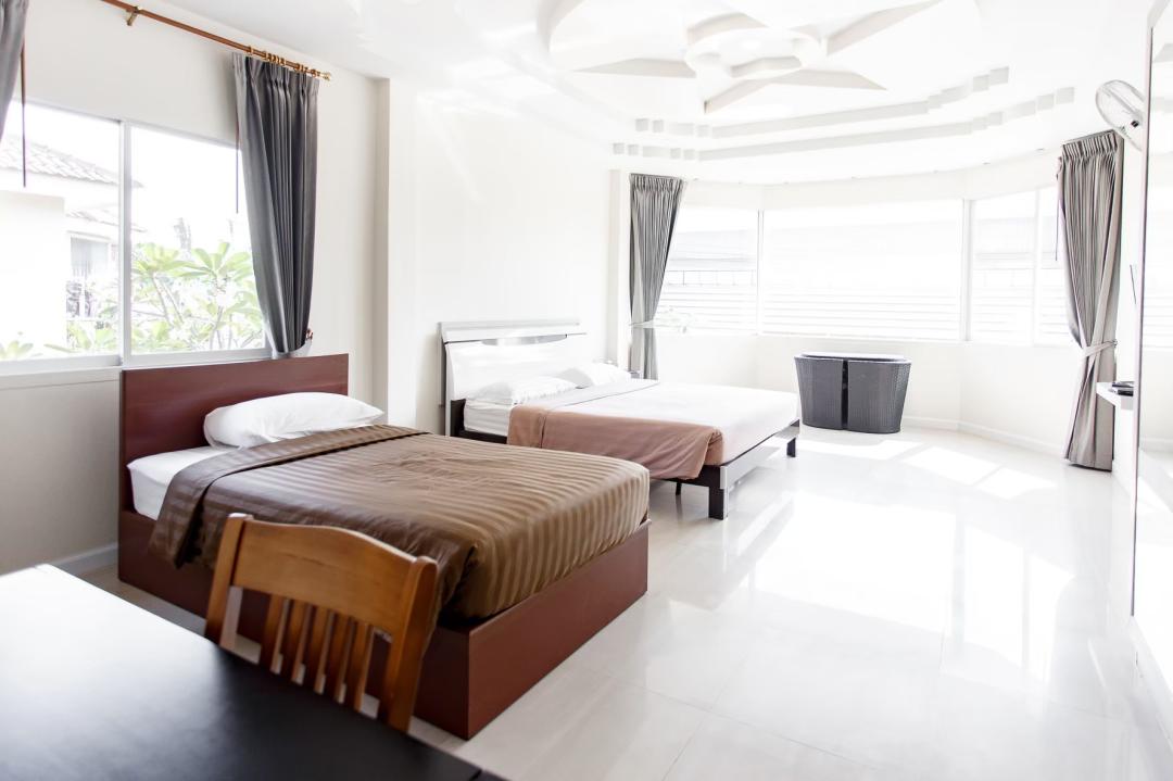 Villa Bedroom 8