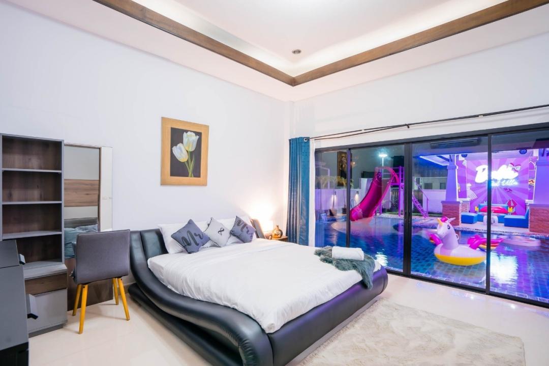 Villa Bedroom 5