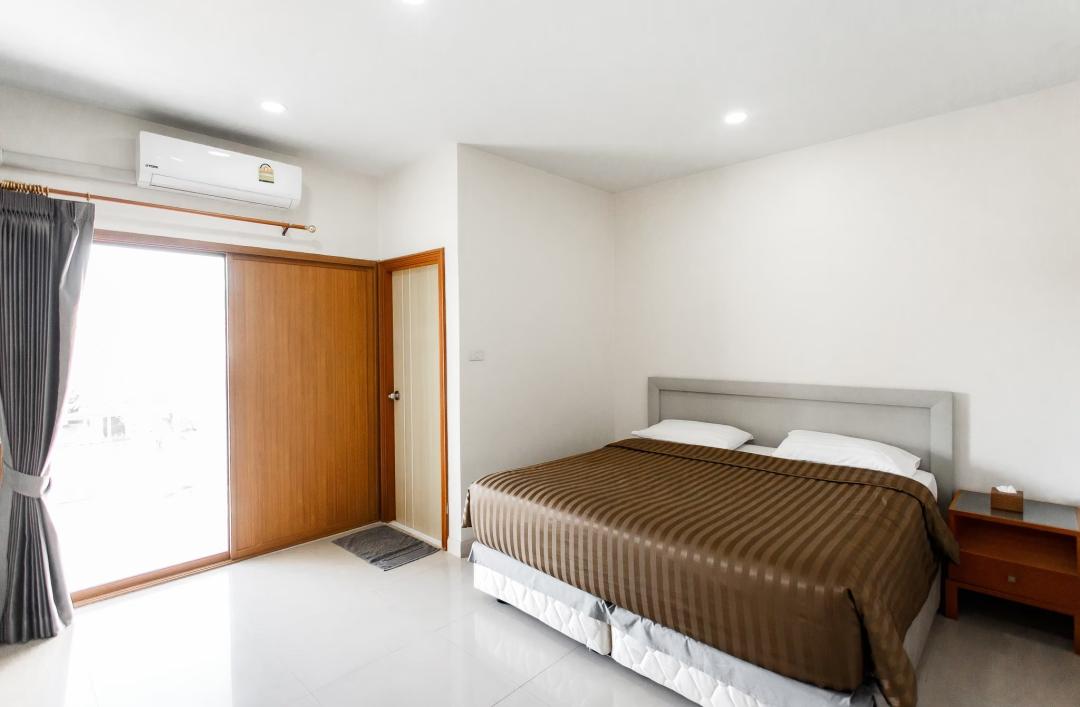 Villa Bedroom 6