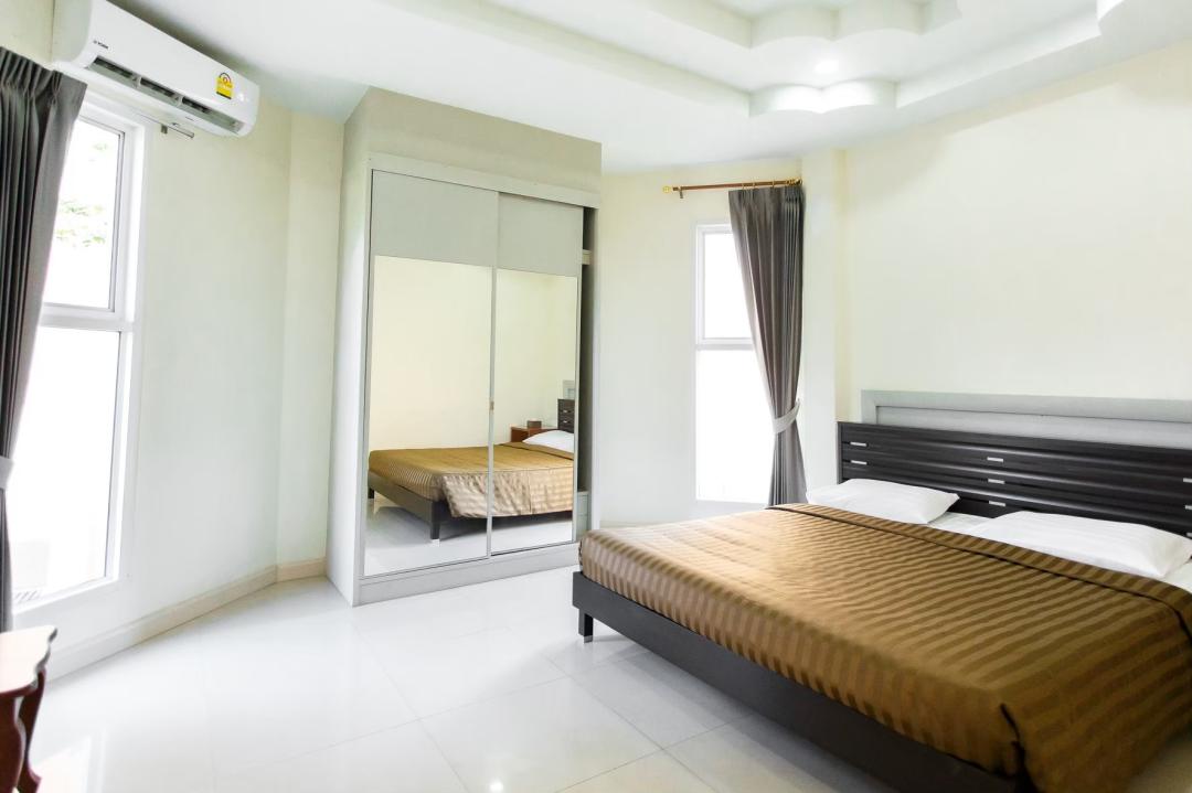 Villa Bedroom 7
