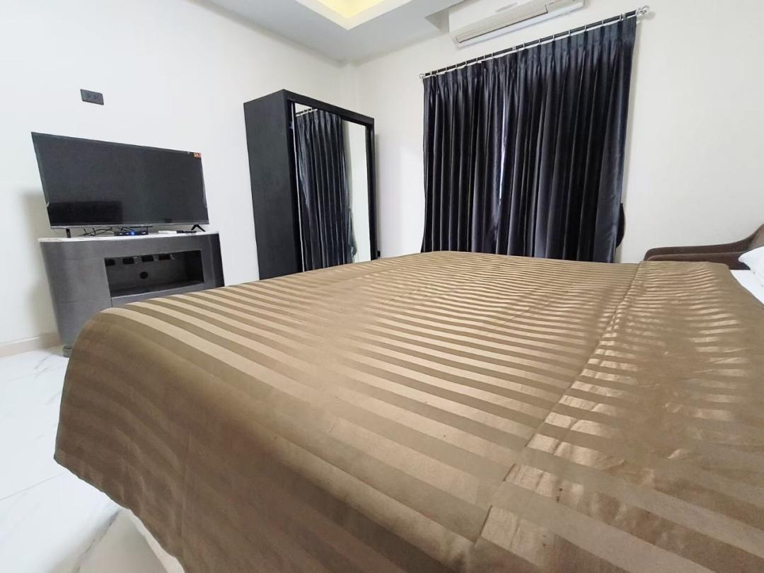 Villa Bedroom 4