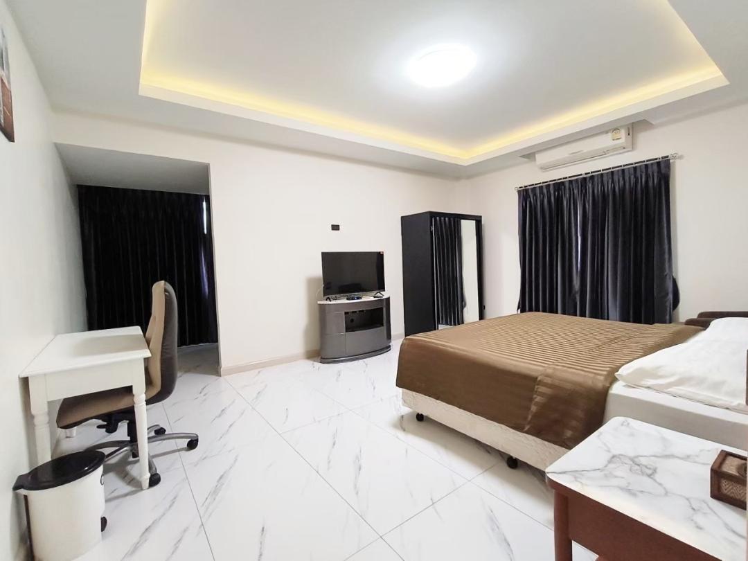 Villa Bedroom 1