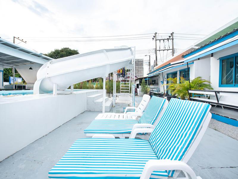 BB Beach Jomtien 12 - Living Area