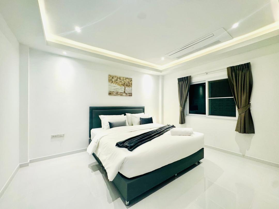 Villa Bedroom 5