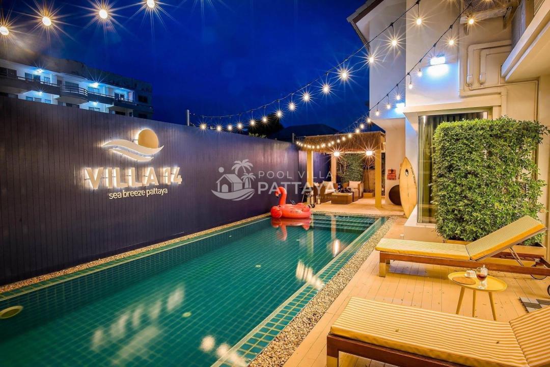 Villa 14 - Pool Area View