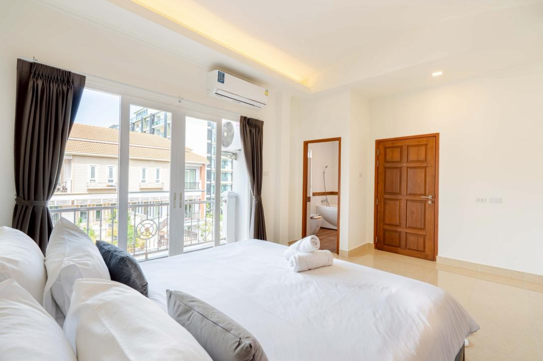 Villa Bedroom 5