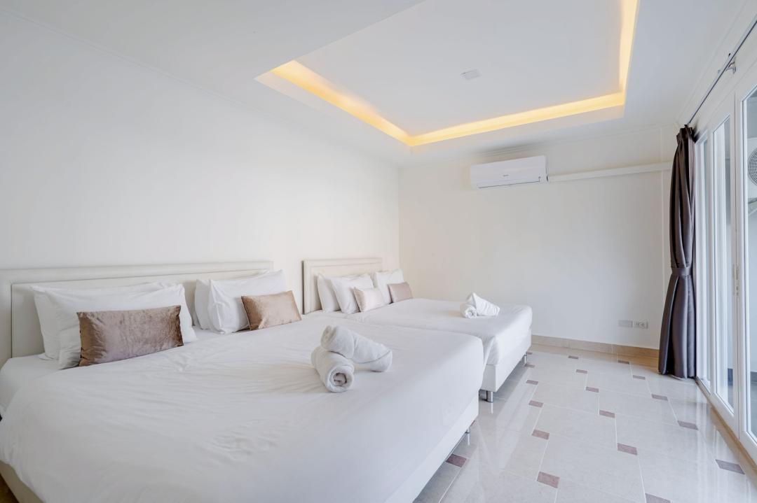 Villa Bedroom 1