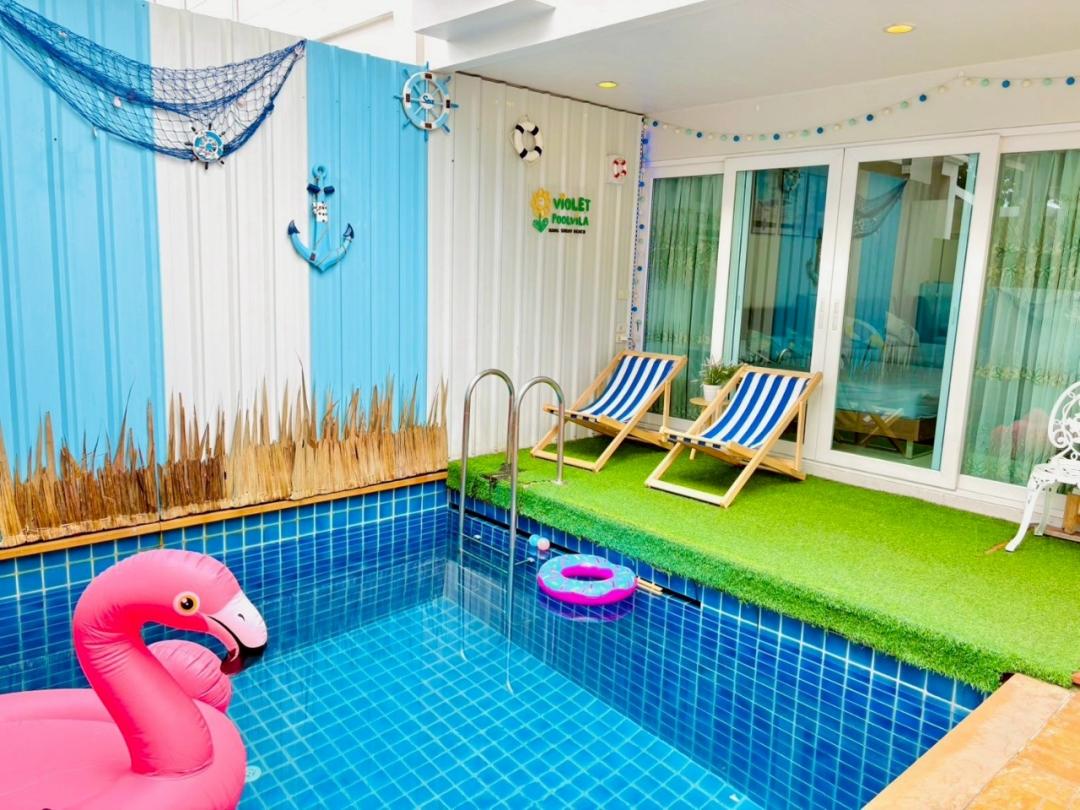 Violet - Pool Area View
