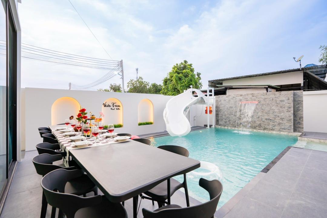 Viva Fun - Pool Area View