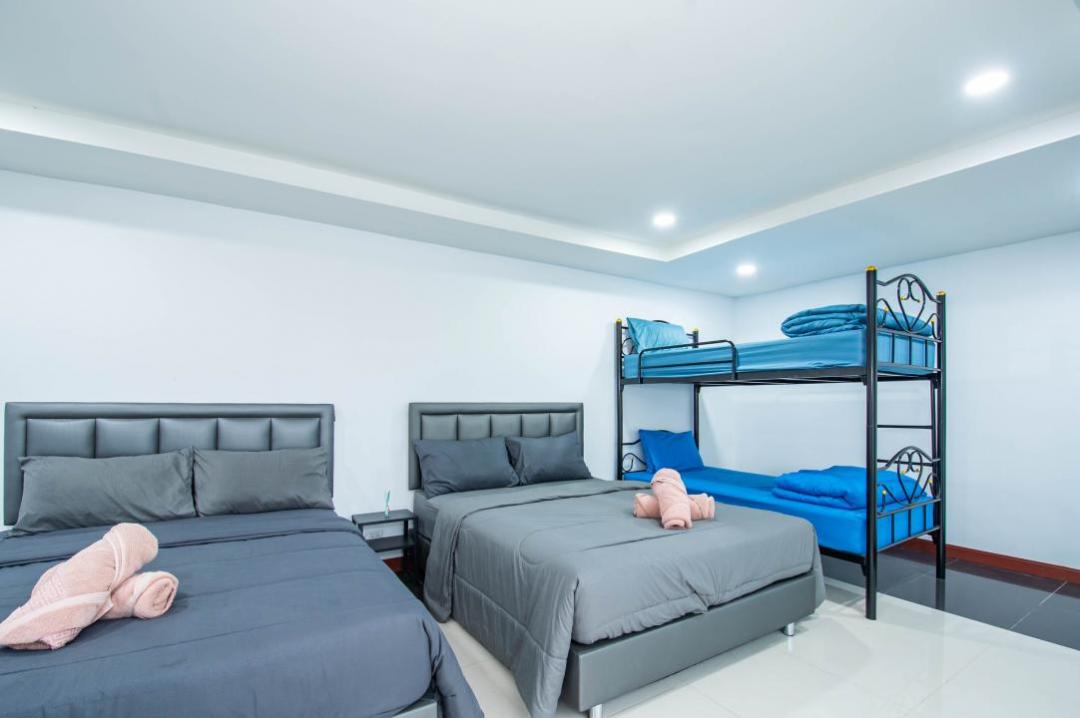 Villa Bedroom 6