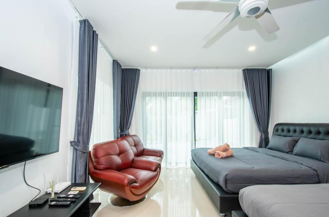Villa Bedroom 7