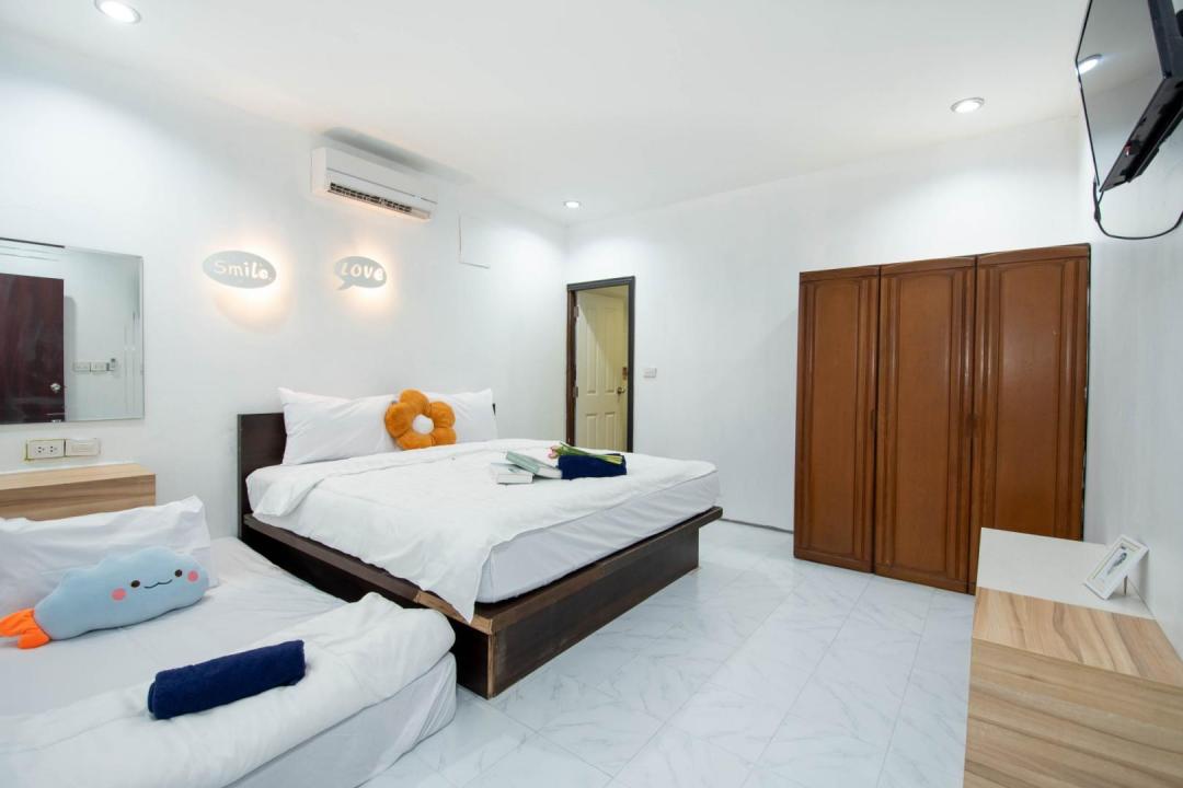 Villa Bedroom 1