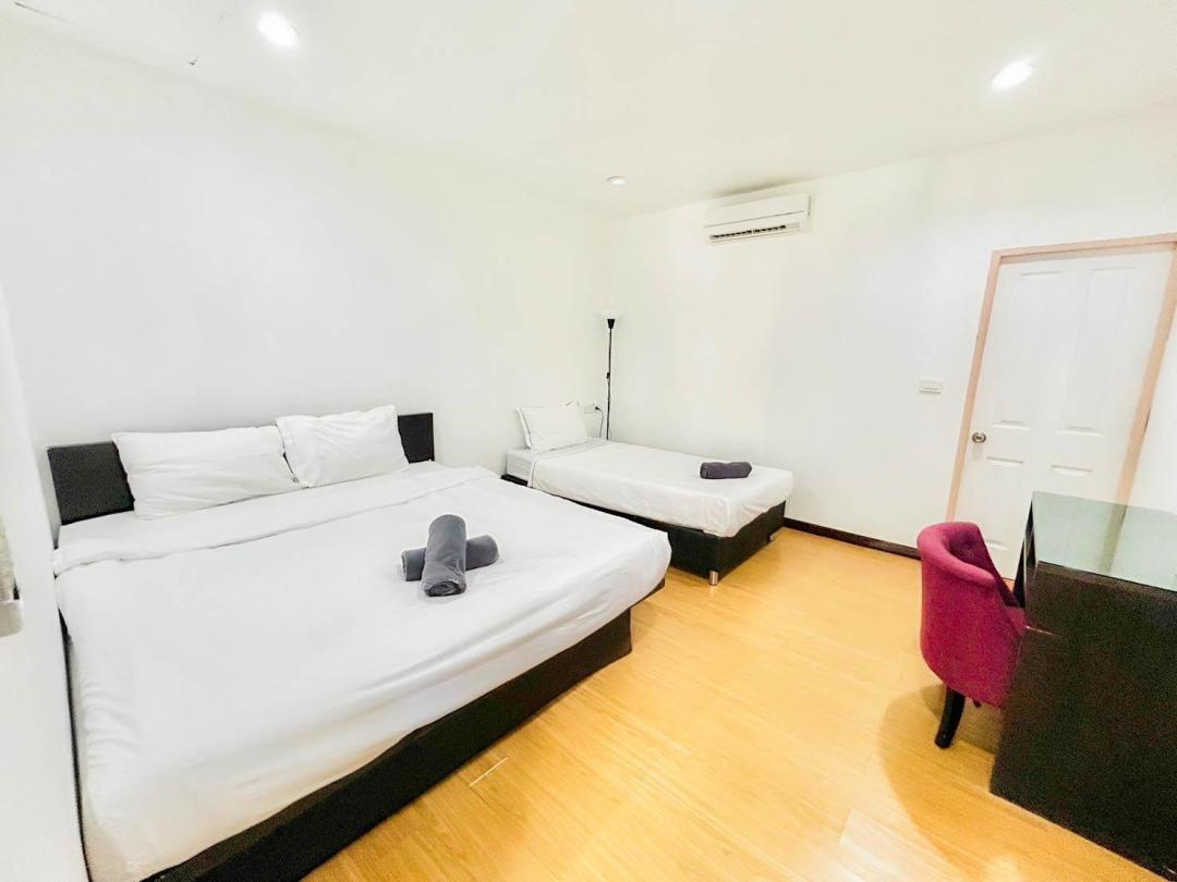 Villa Bedroom 2