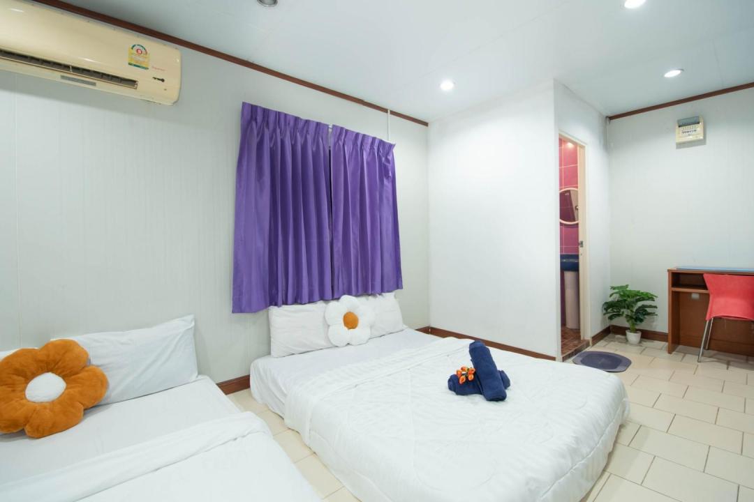 Villa Bedroom 4