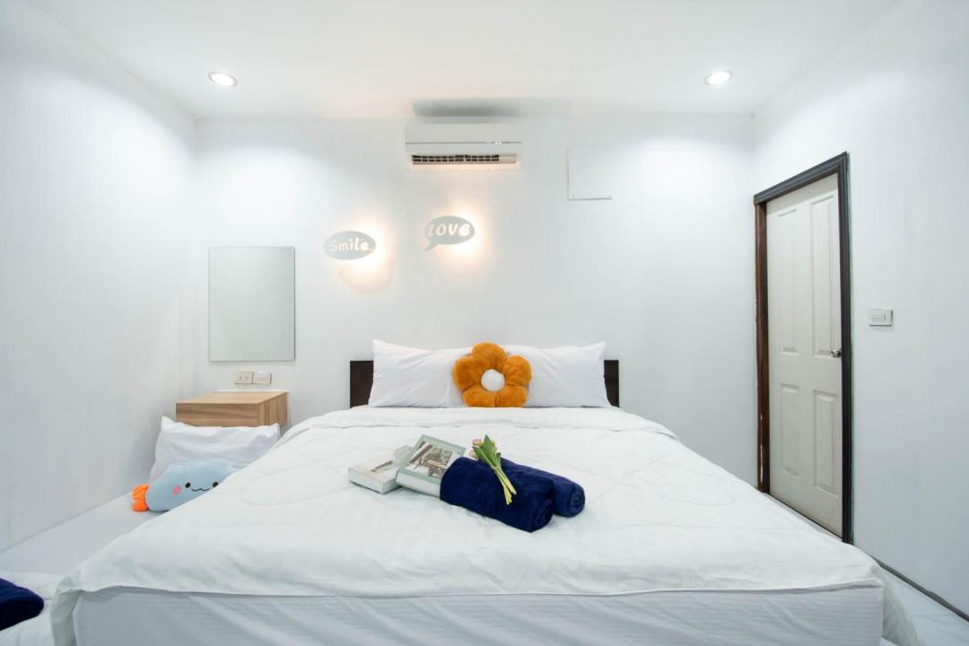 Villa Bedroom 5