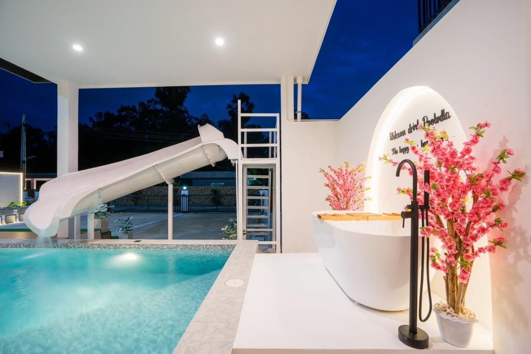 Welcome Drink - Villa Interior View