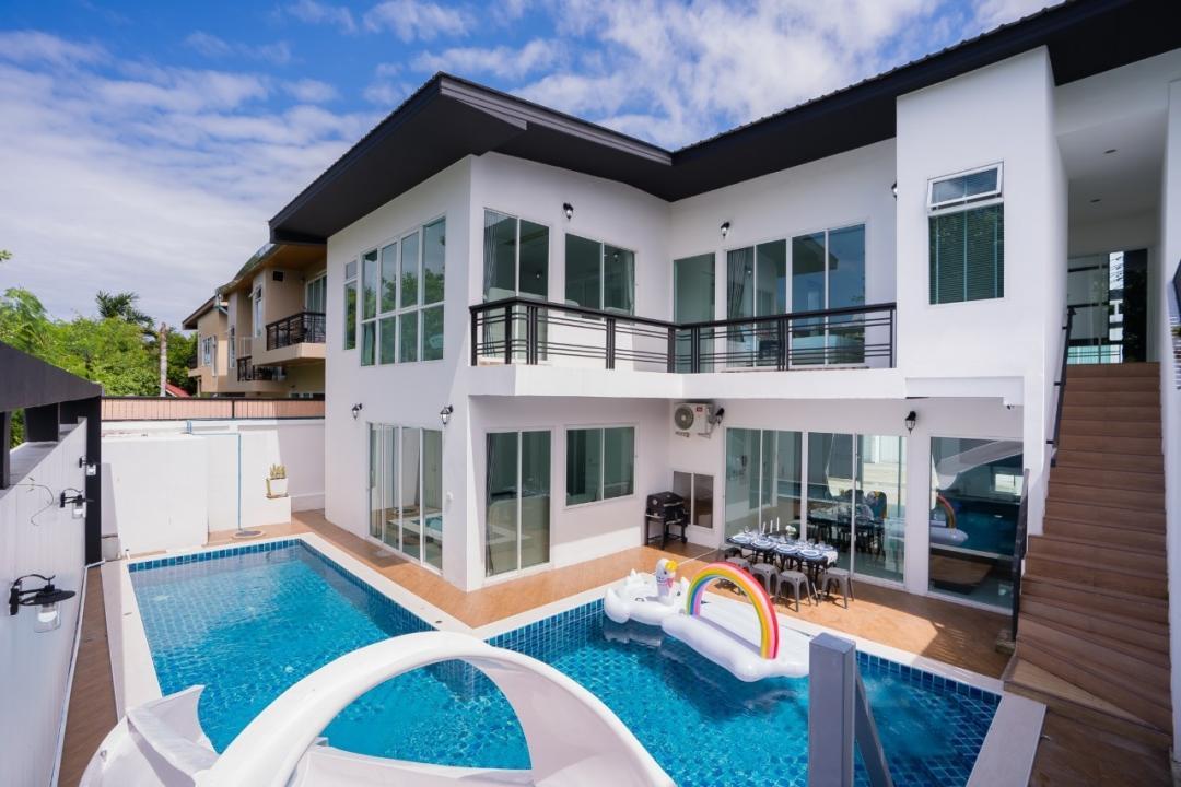 White Chocolate - Bedroom View