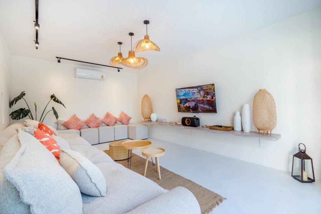 Villa Bedroom 8