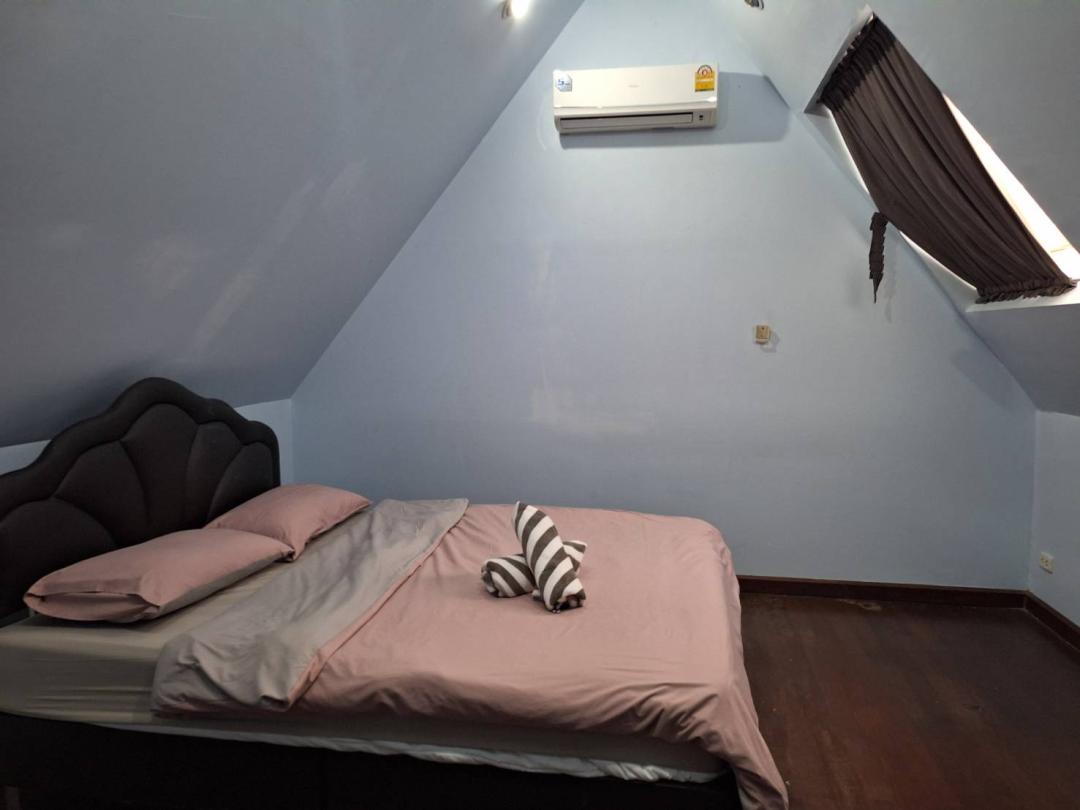 Villa Bedroom 1
