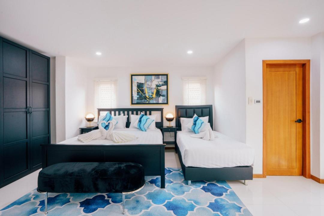 Villa Bedroom 7