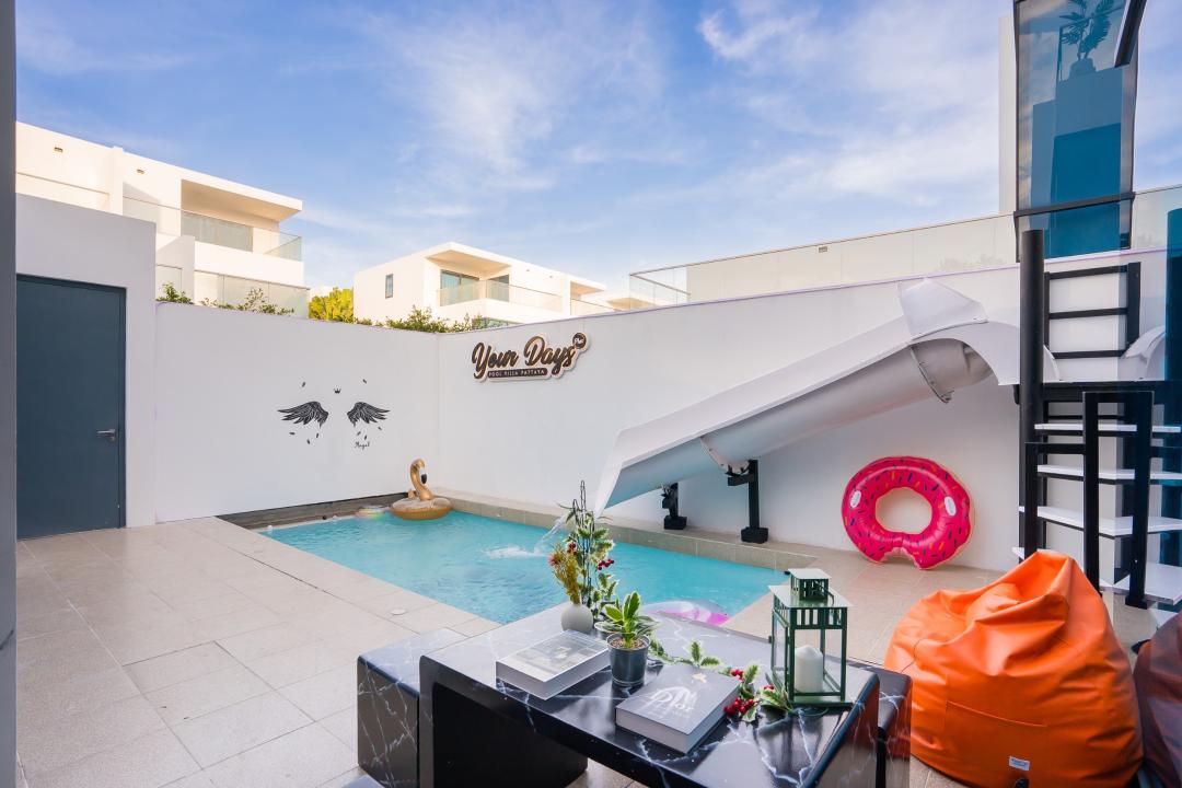 Your Day Plus - Pool Area View