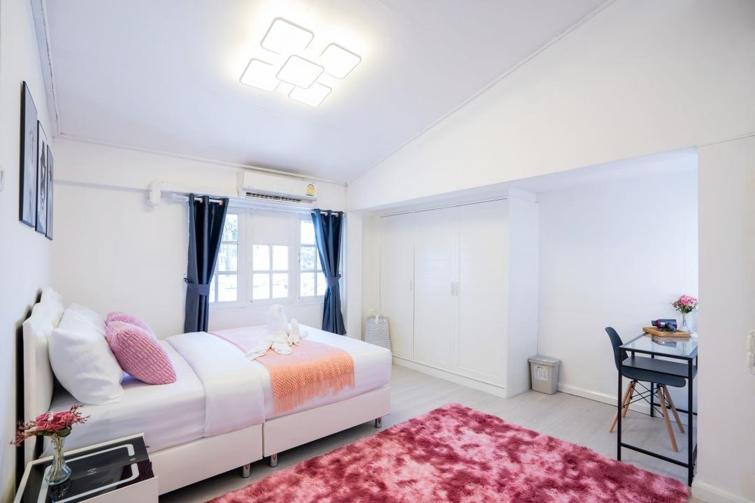 Villa Bedroom 5