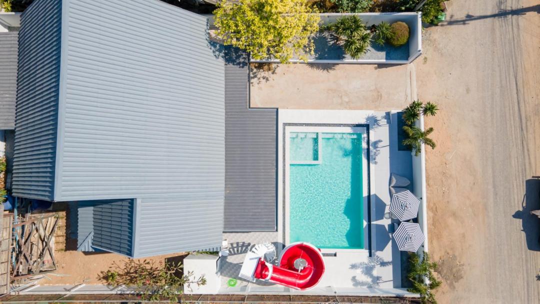 Beach point - Cover Photo