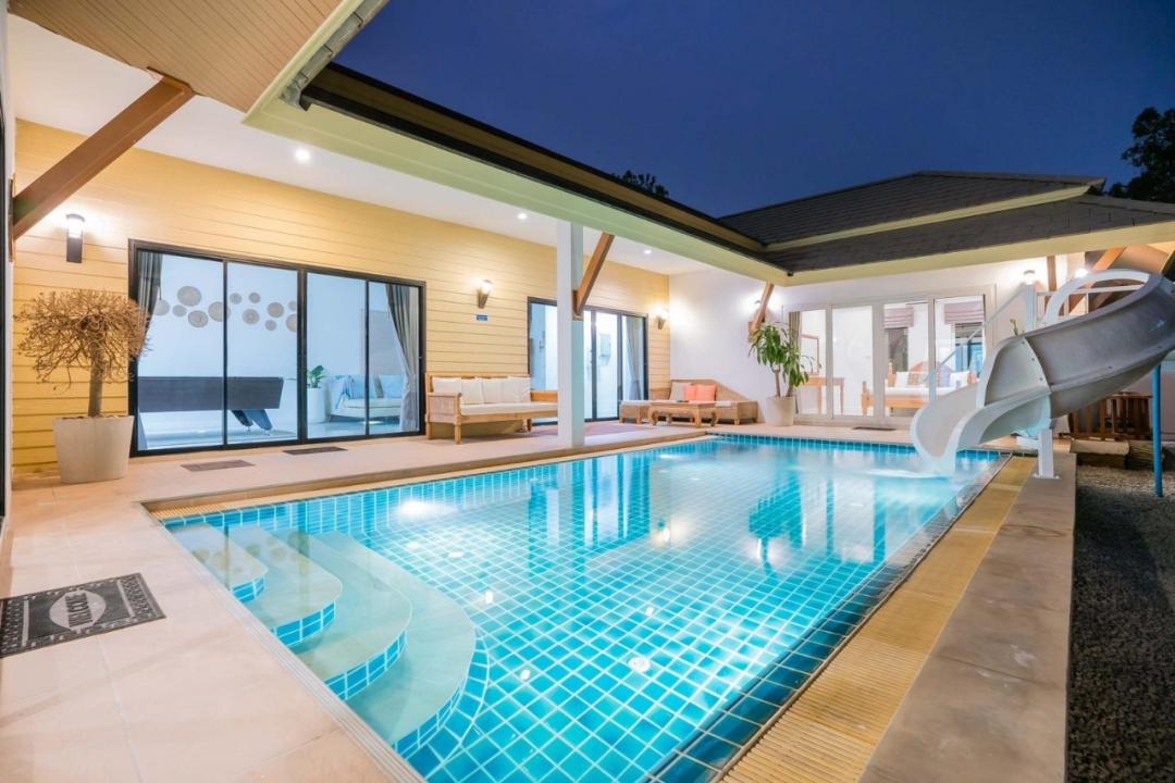 Zen By Natcha - Pool Area View
