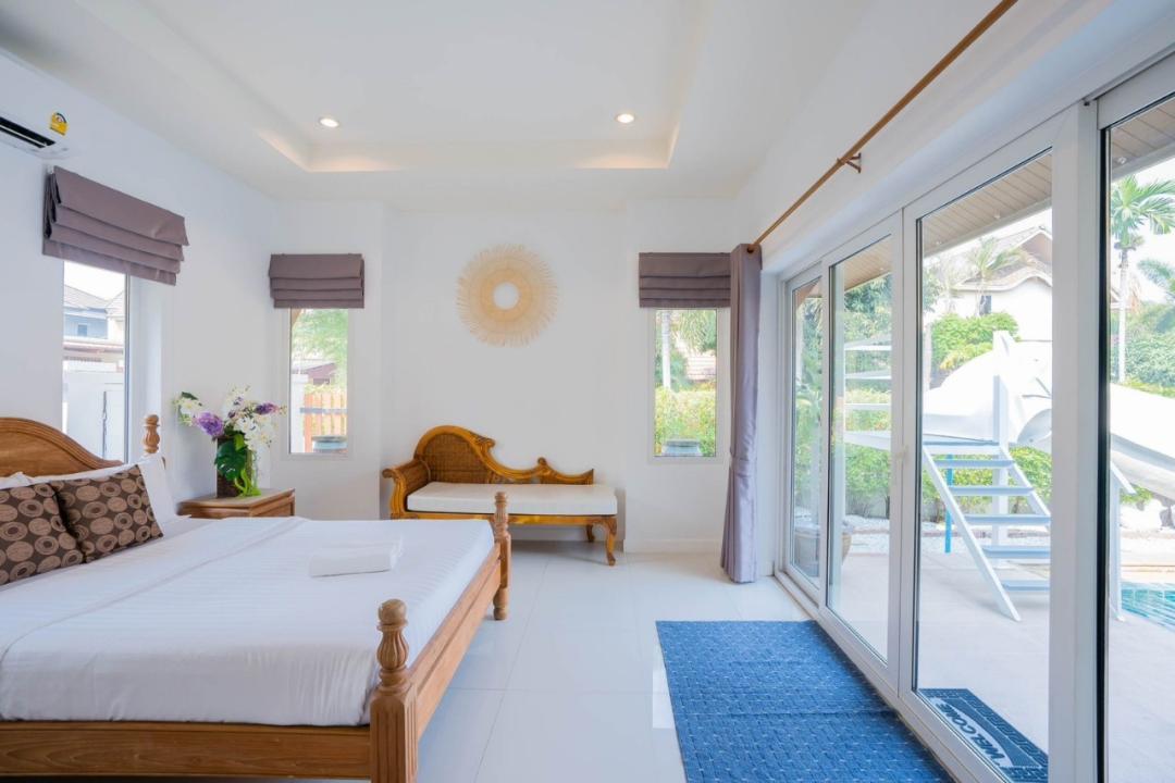 Villa Bedroom 2