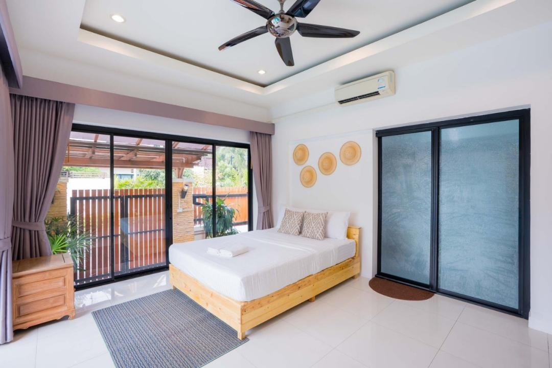 Villa Bedroom 12