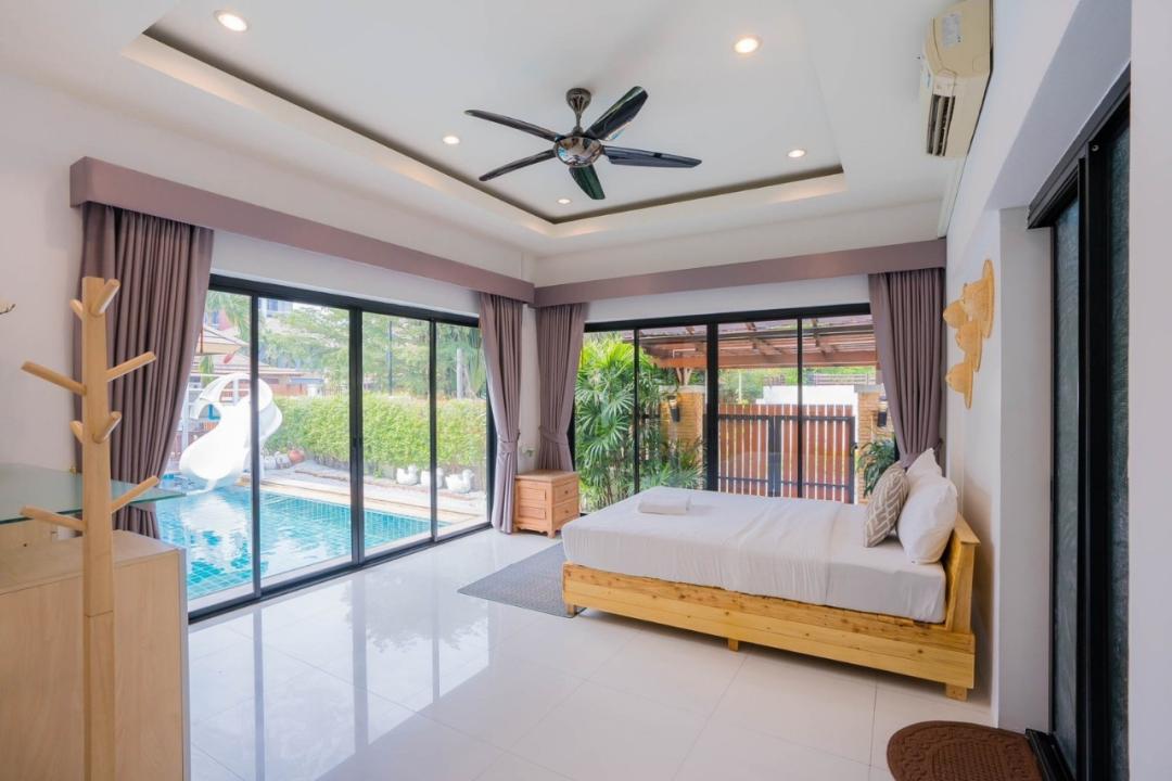 Villa Bedroom 11