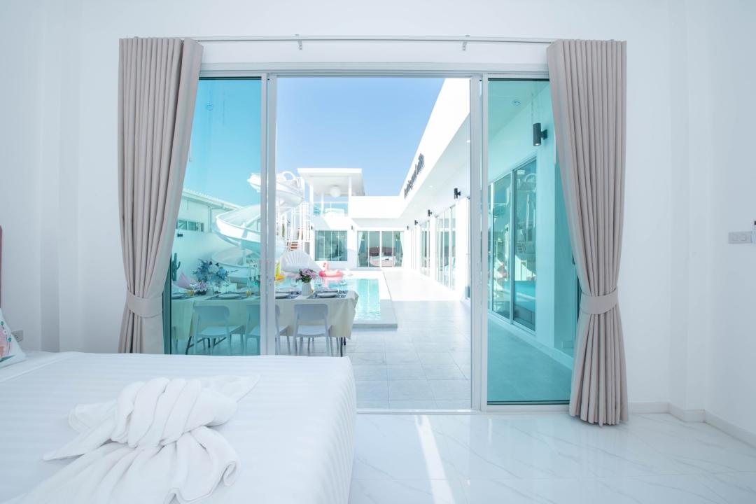 Villa Bedroom 9
