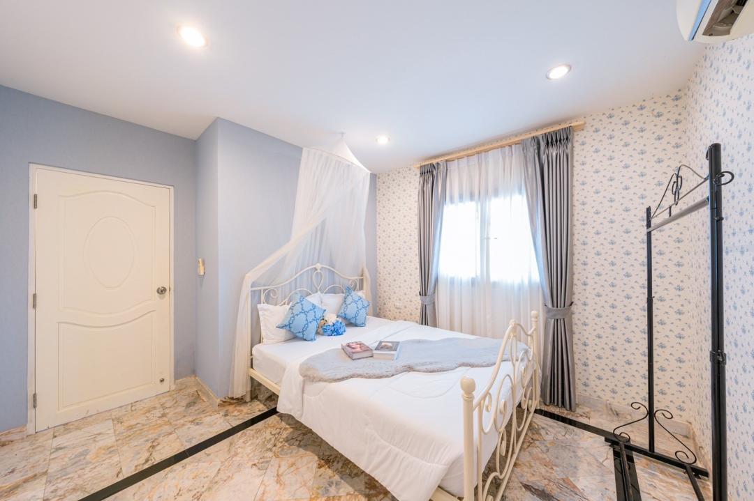 Villa Bedroom 3