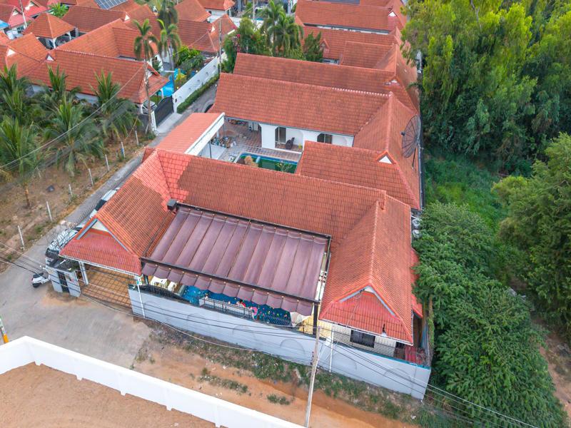 ปังปอนด์ - Living Area