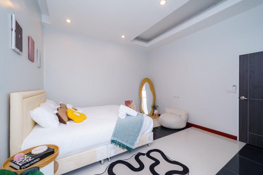 Villa Bedroom 1