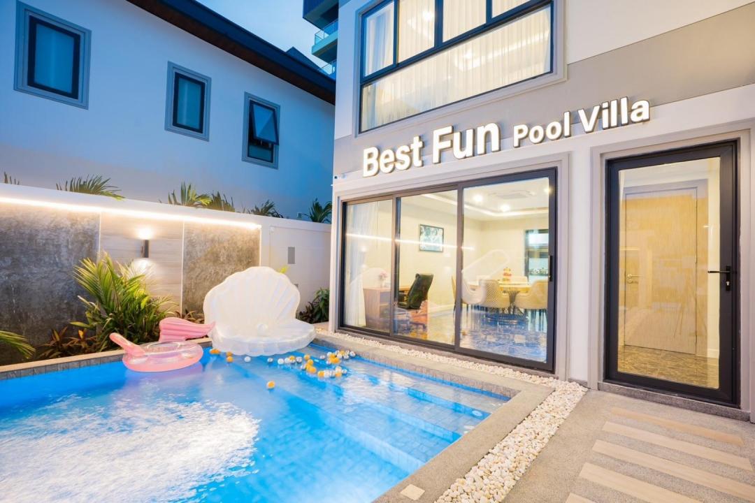 Best Fun - Pool Area View