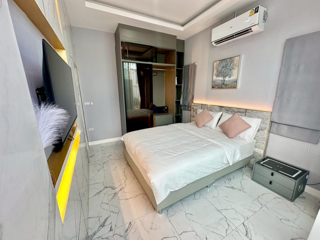 Villa Bedroom 2