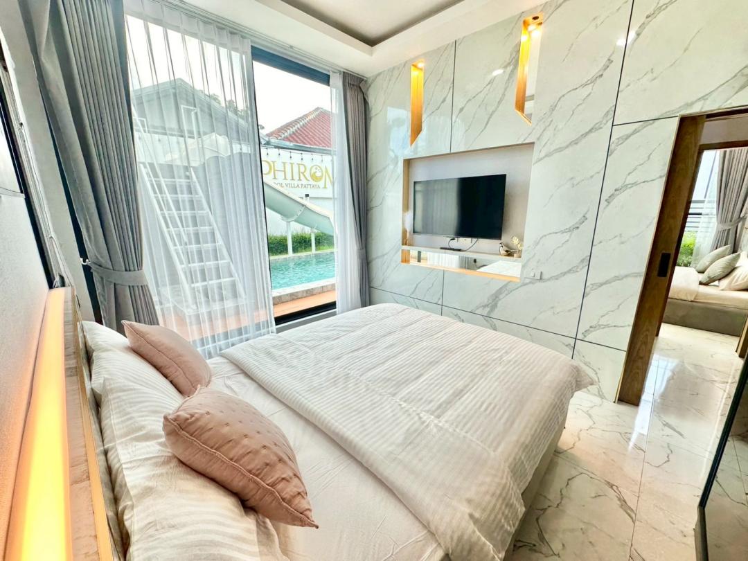 Villa Bedroom 6