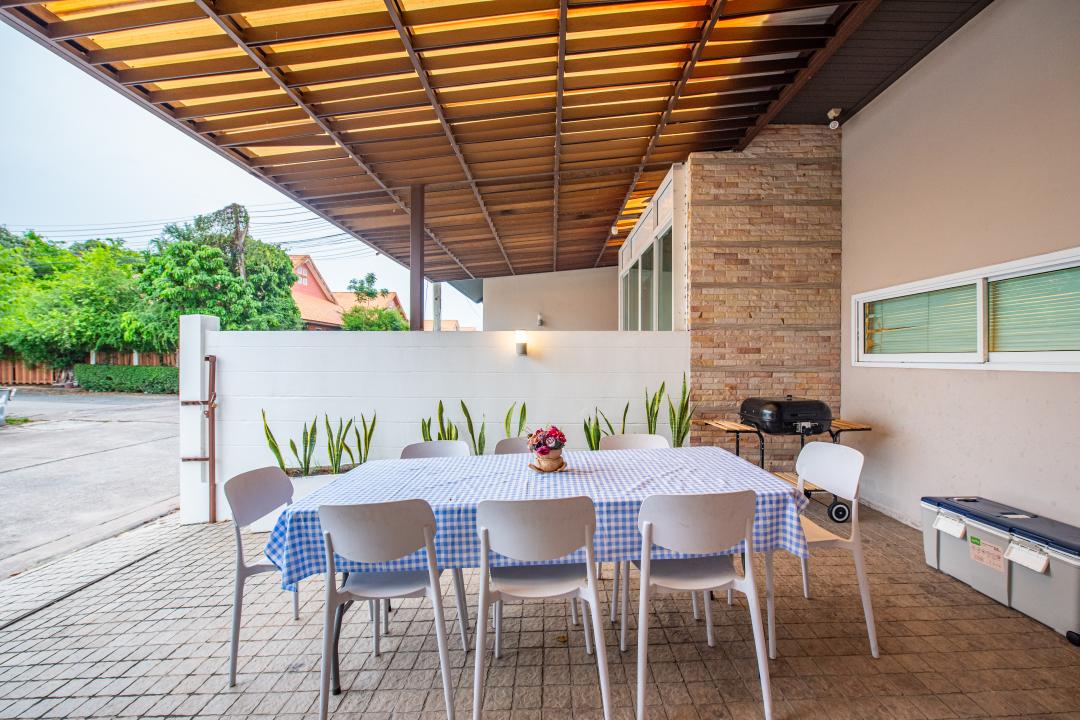 ภิรมย์ 2 - Living Area