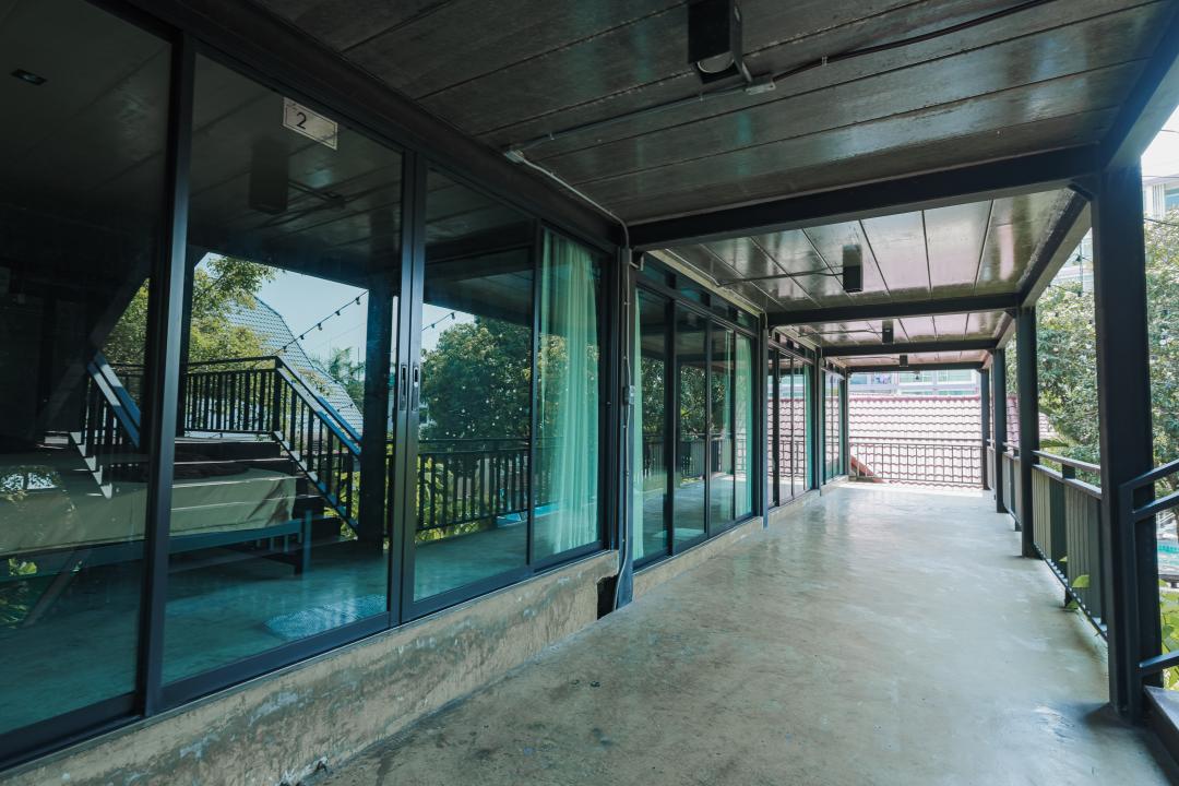 ลิตเติ้ล เวณิช - Pool Area View