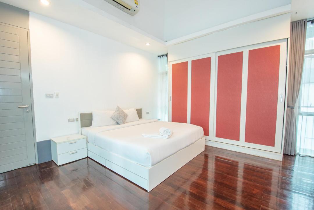 Villa Bedroom 2