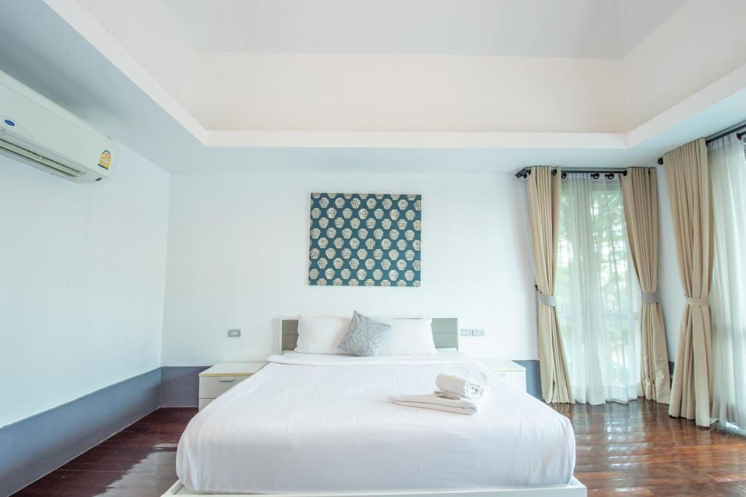 Villa Bedroom 6