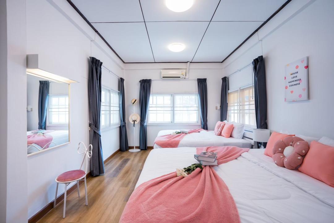 Villa Bedroom 5