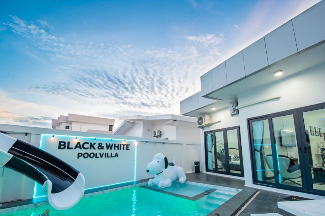 Black&White - Villa Interior View